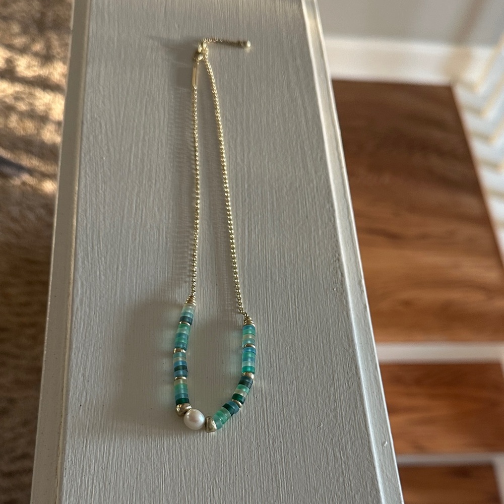 Kendra Scott Elegant Gold and Turquoise Beaded Necklace